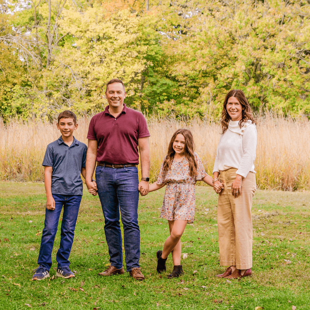 Outdoor Gallery 1080x1080px